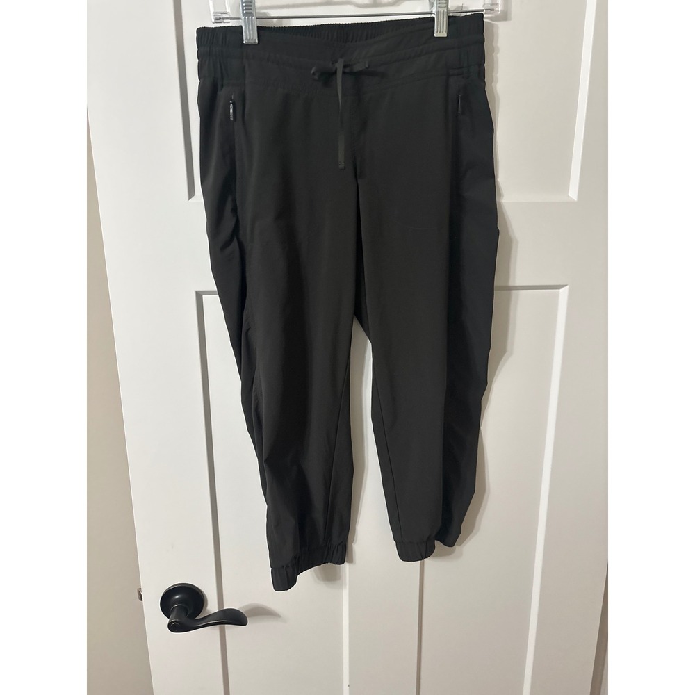 Athleta La Viva Capri Jogger Pants Black 4P Petite Ruched 964585-07